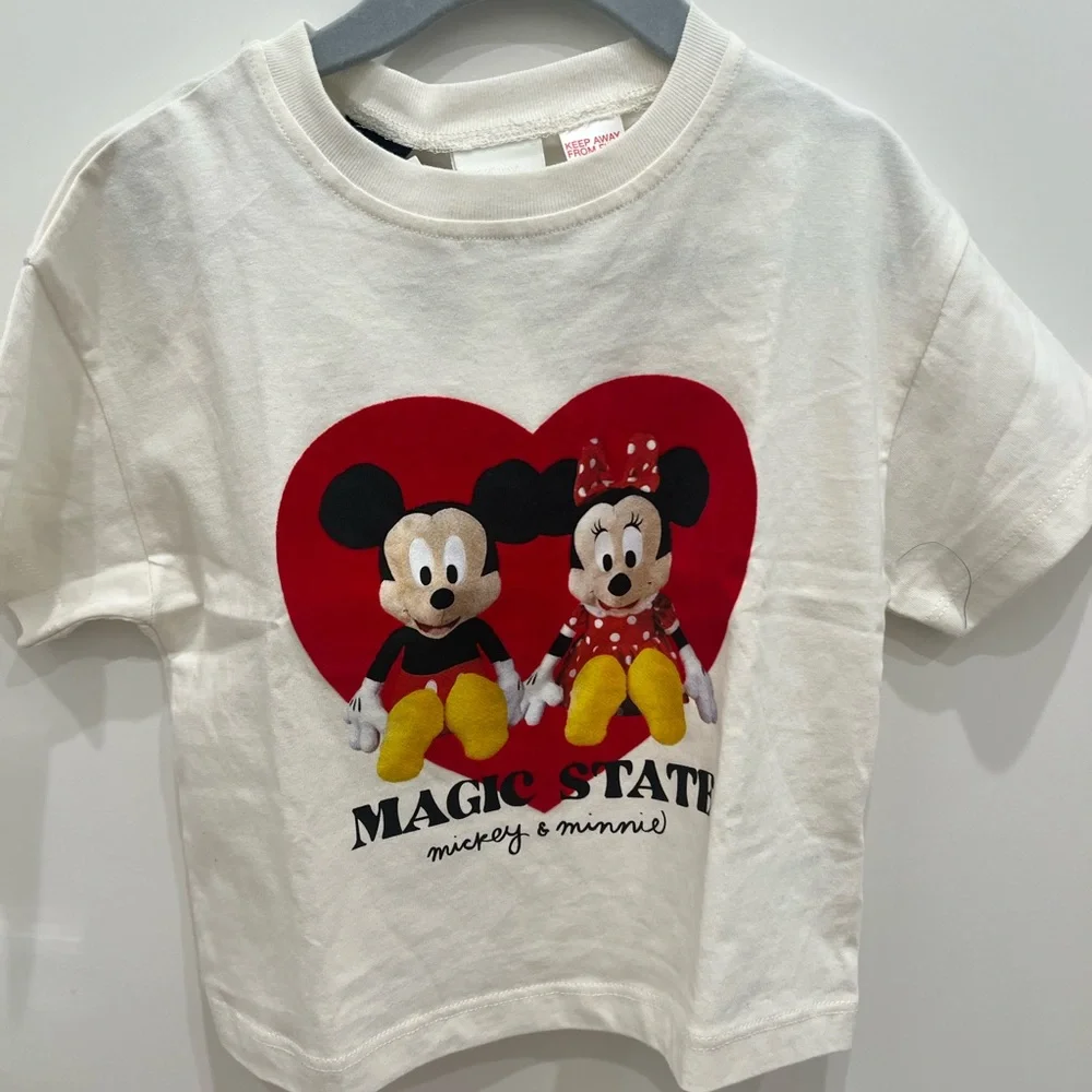 Zara White Tee with Mickey & Minnie Red Heart - Picture 3 of 8